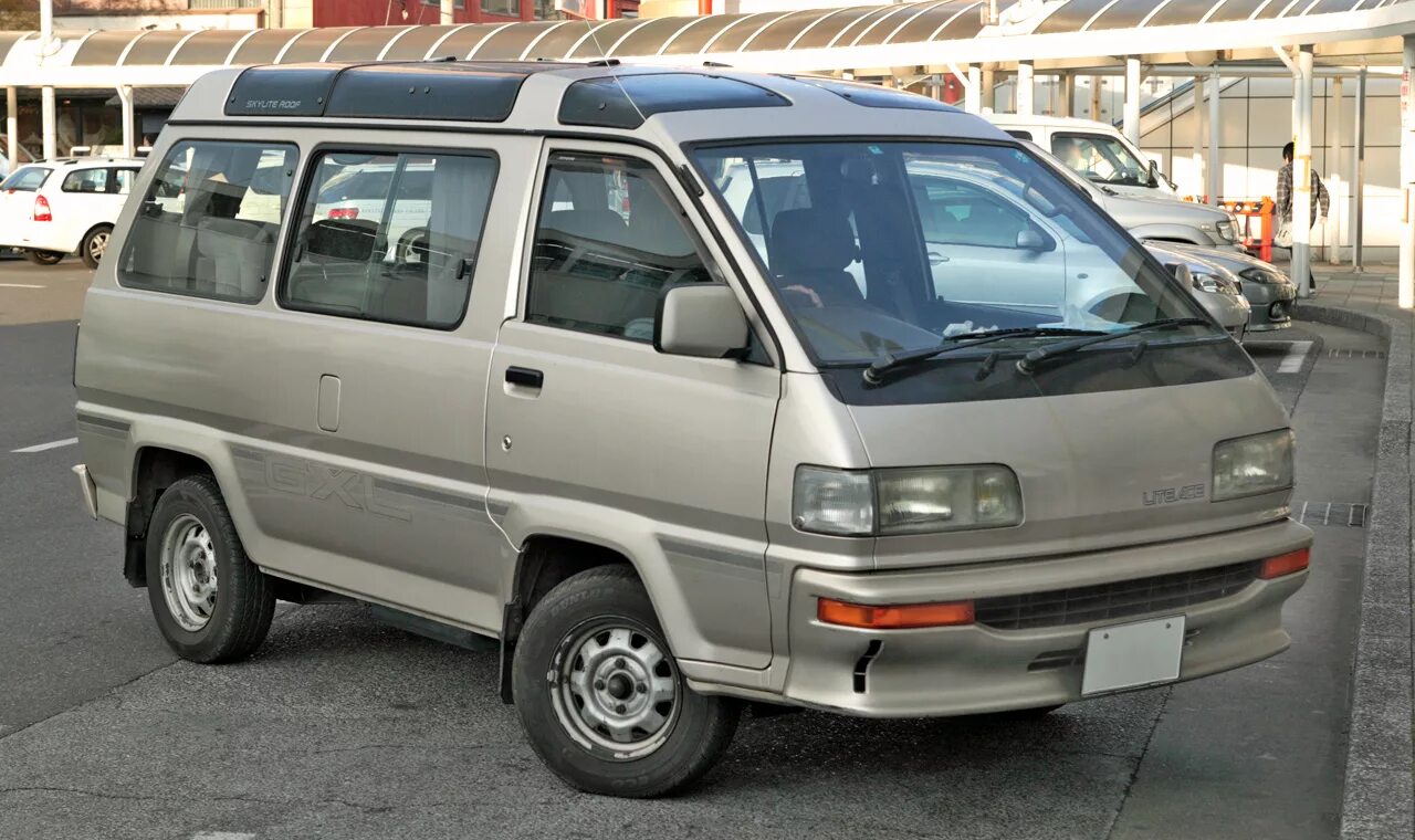 Продажа тойота литайс. Toyota Lite Ace 1985. Toyota Lite Ace 3 поколение. Toyota Lite Ace cm30. Toyota Lite Ace 2.0.