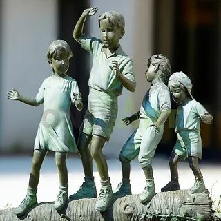 Скульптурные дети