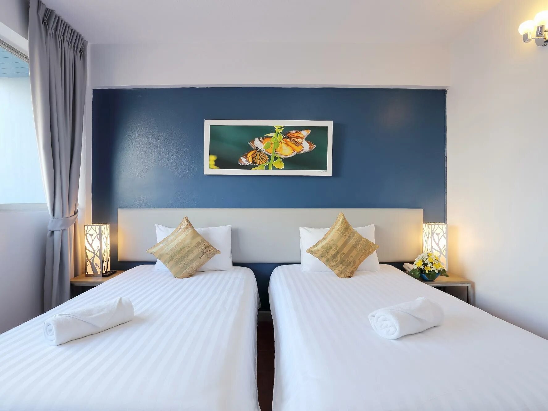 Paradox resort phuket отель пхукет. On hotel phuket 3* пляж карон. Charm patong. пхукет бюджетный отель. пхукет оранж плаза отель.