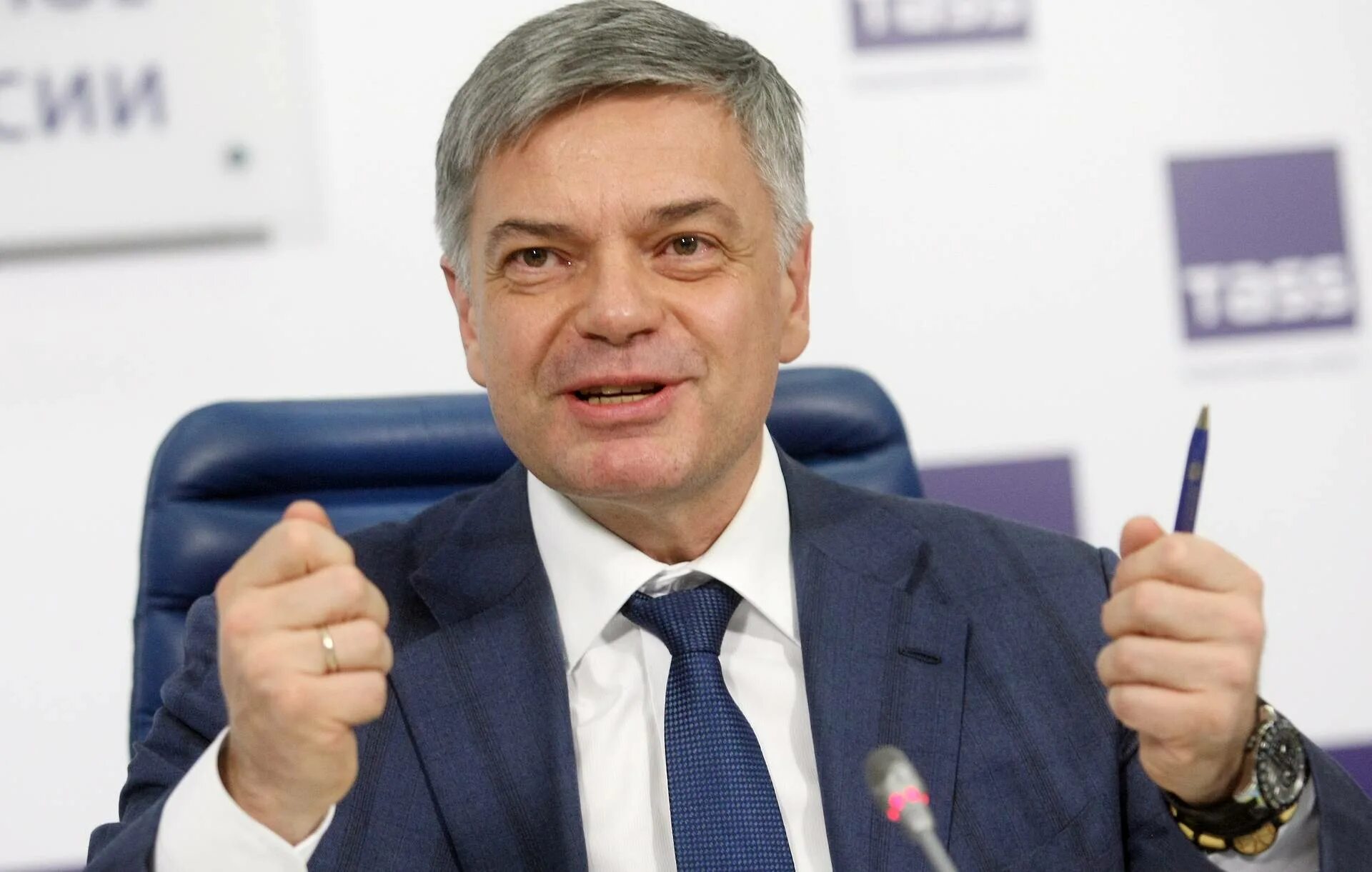 Шишкарев. Шишкарев