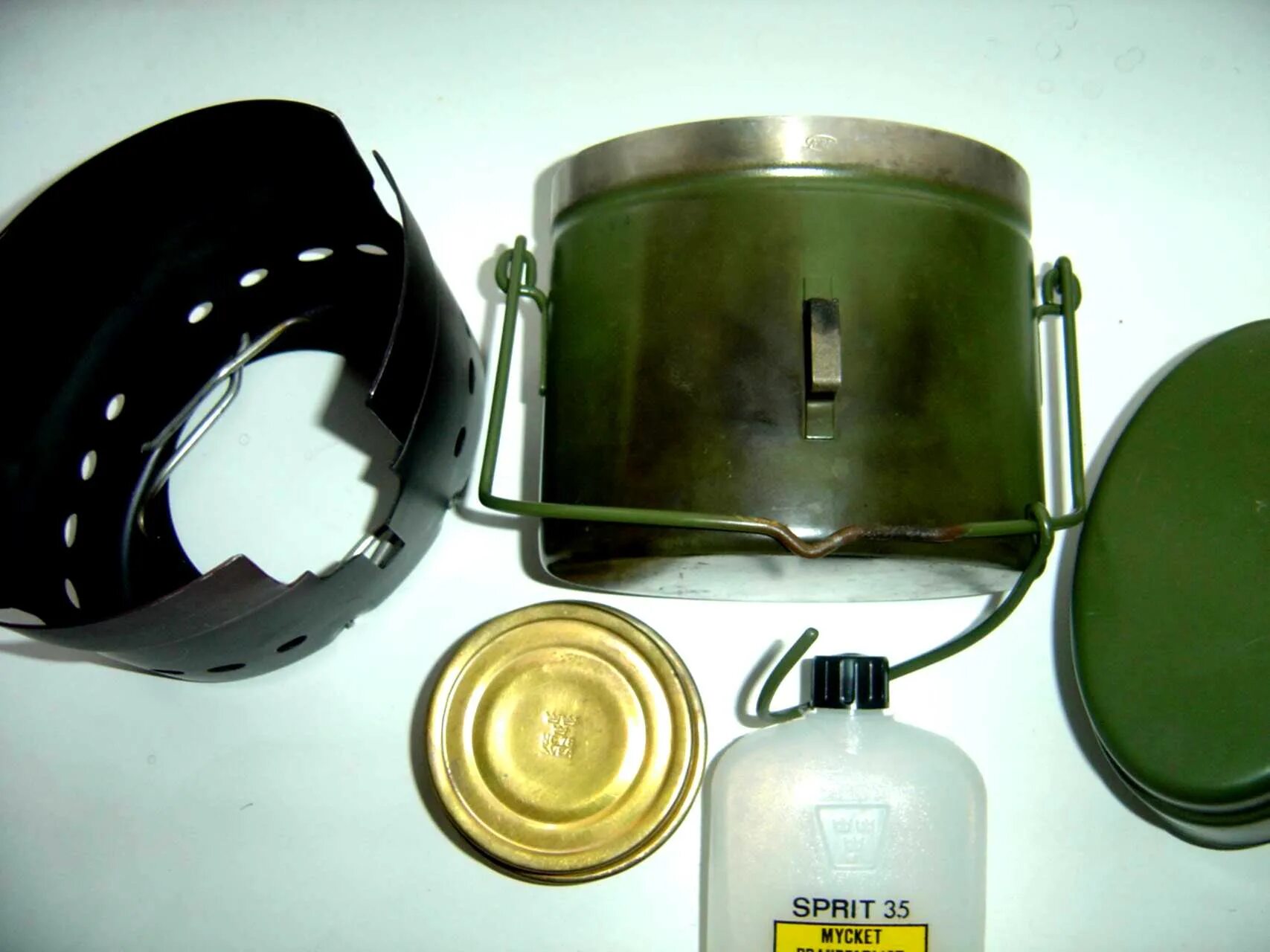 Шведский армейский котелок м39. Шведский котелок шак 39. Армейский котелок шак м39. Армейский котелок шак м39. Шак 39 шведский армейский.