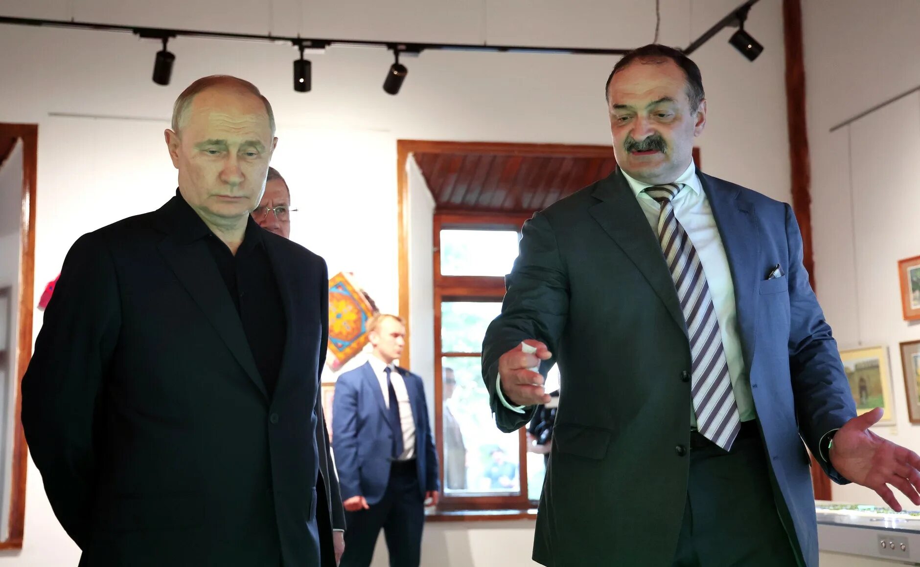 глава республики дагестан 2022. глава республики дагестан 2023 года. глава республики дагестан 2023 года. глава республики дагестан 2023 года. президент и парламент.