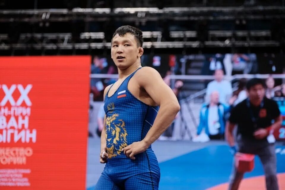 Вольная борьба тыва начын. Начын куулар борец. Куулар начын сергеевич. Вольная борьба начын. Начын куулар казахстан.