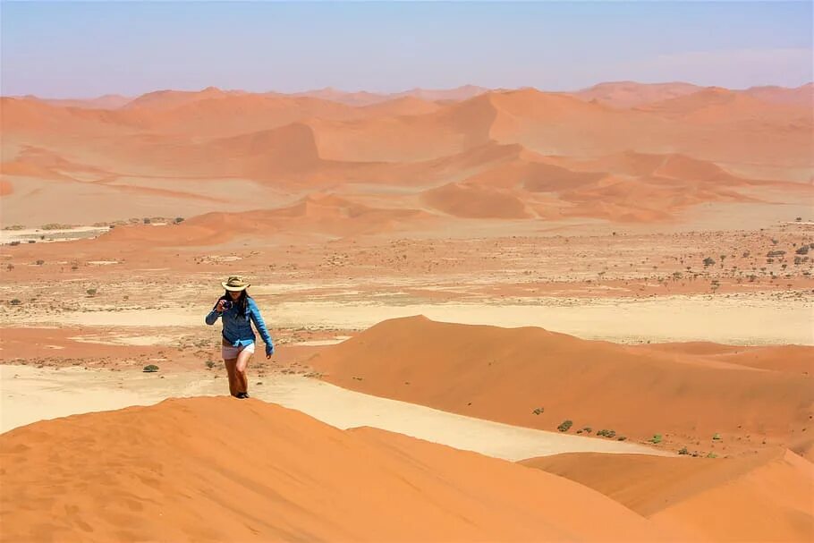 Занятия людей в пустыне. Пустыня человеческого роста. Воздух марокканской пустыни. Дневник путешественника Марокко. Марокканская пустыня фильм Мумия.