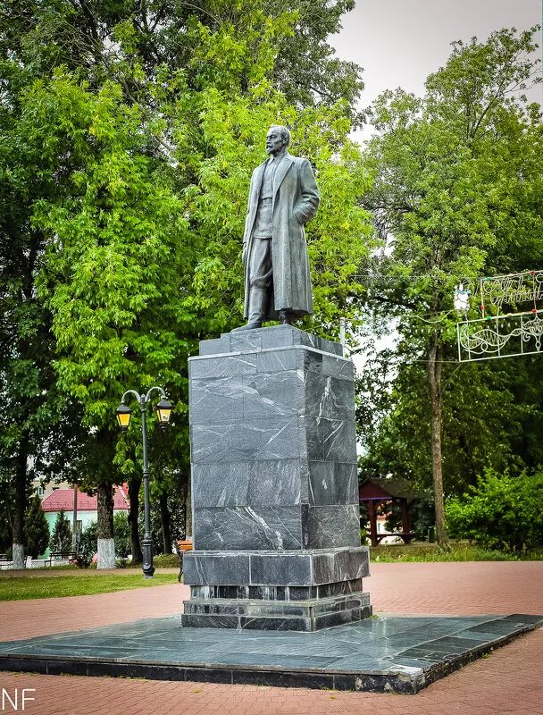 памятник дзержинскому в дзержинске нижегородской области. феликс дзержинский памятник в дзержинске. дзержинскому (дзержинск, нижегородская область). дзержинскому (дзержинск, нижегородская область). памятник ф.