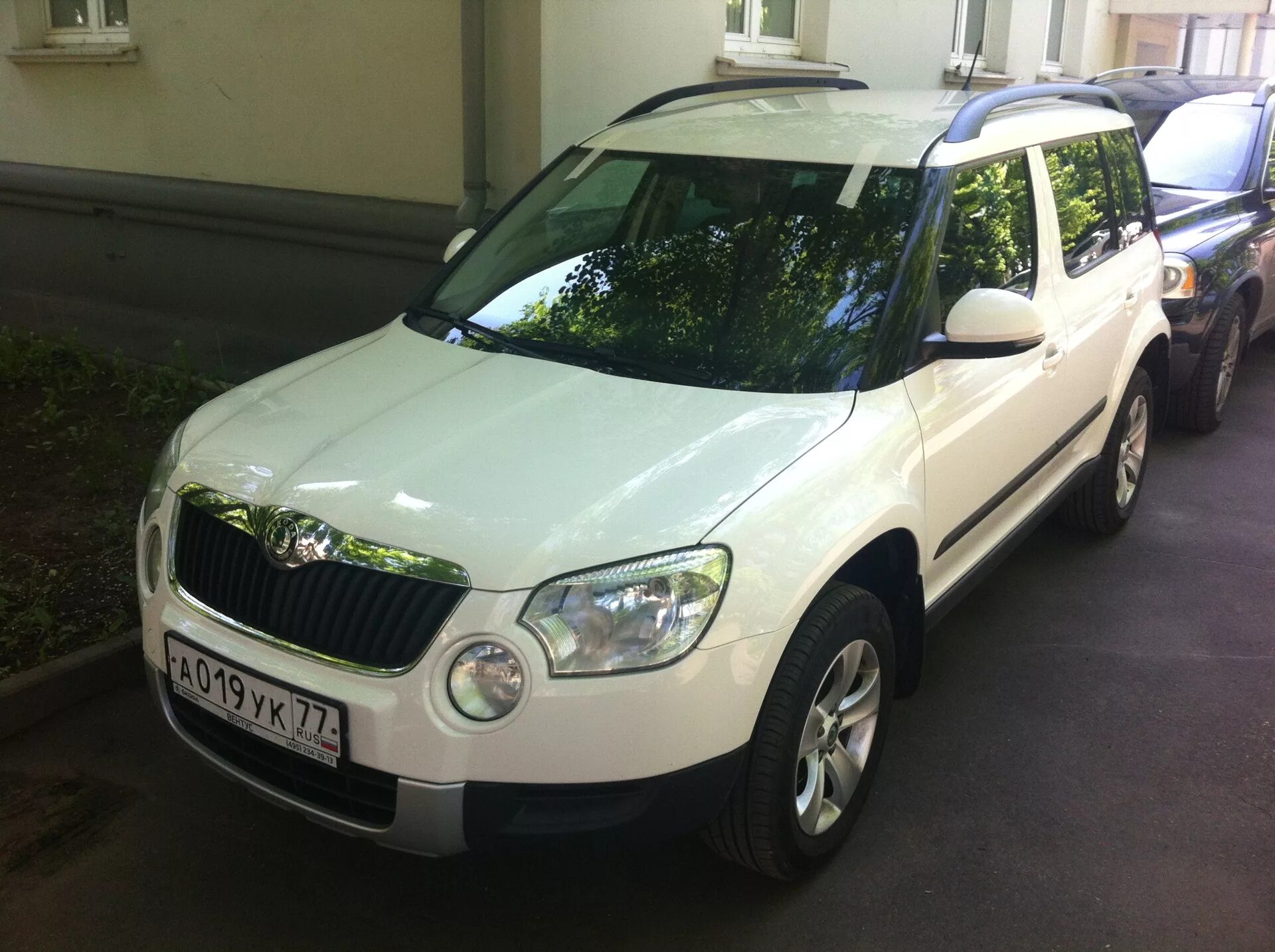 Шкода йети 2012 год. Skoda Yeti 1.2. Шкода етти 2012. Шкода Йети 1.2 2012. Skoda Yeti 2012 серебристый.