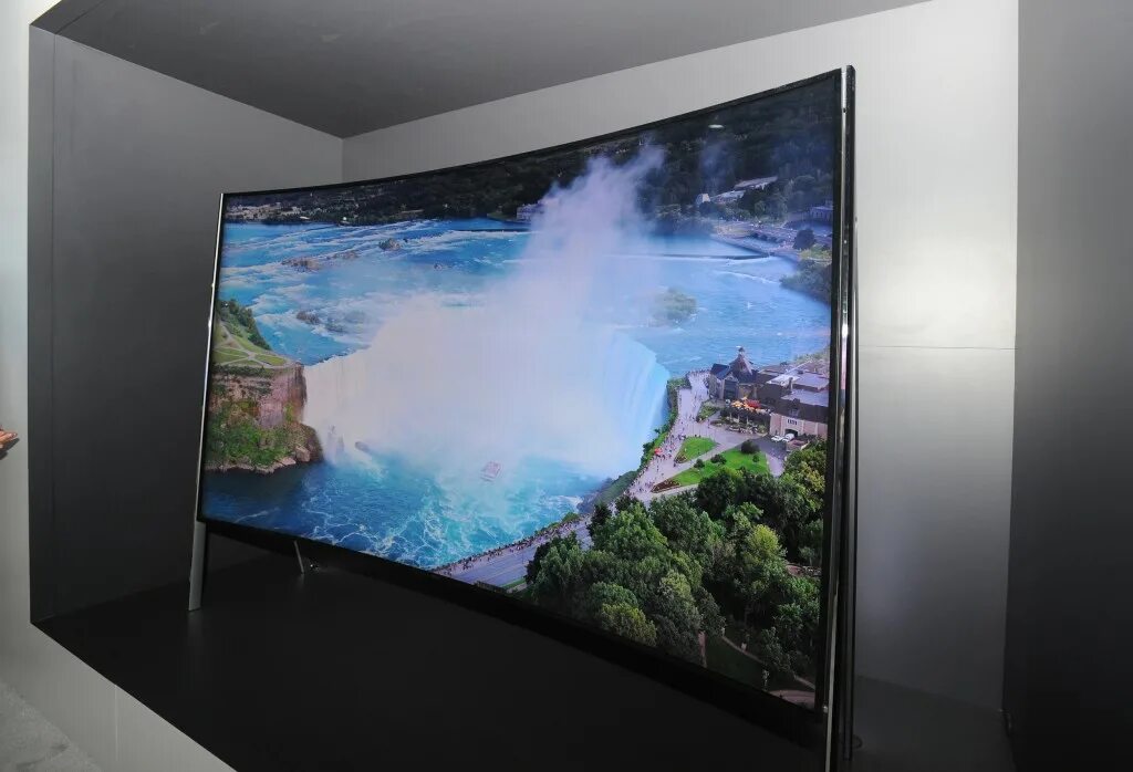 монитор  samsung ultra hd 4k. самый большой телевизор samsung 110 дюймов. экран 110 дюймов плазма. плазма samsung 2020. 110-дюймовый micro led телевизор samsung.