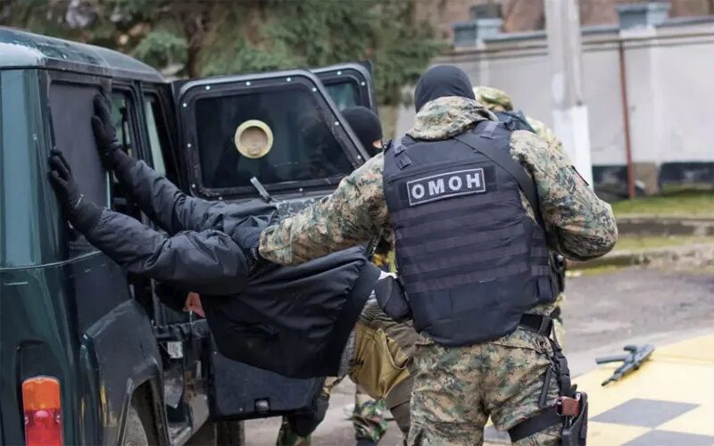 Милитаризация сша. Собр беркут. Омон едет. Омон собр фсб. Омон автобус.