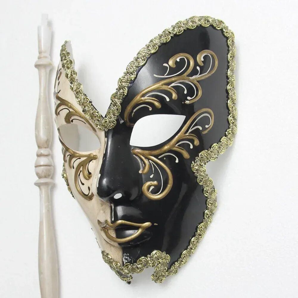 Маски венецианские карнавальные. Jolly vingr 80 маска венецианская. Венецианская маска Маттачино. Венецианская маска Двуликий Янус. Маски на день рождения