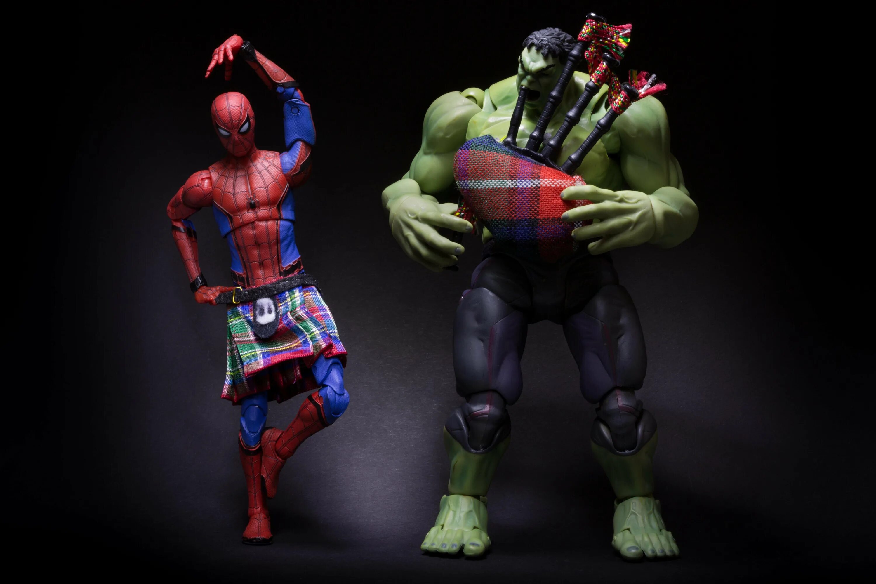 Мультик про человека паука и халка. Халка и человек паук халк. Игру человека паука халка. Халка и человека паука. Халк против человека паука.