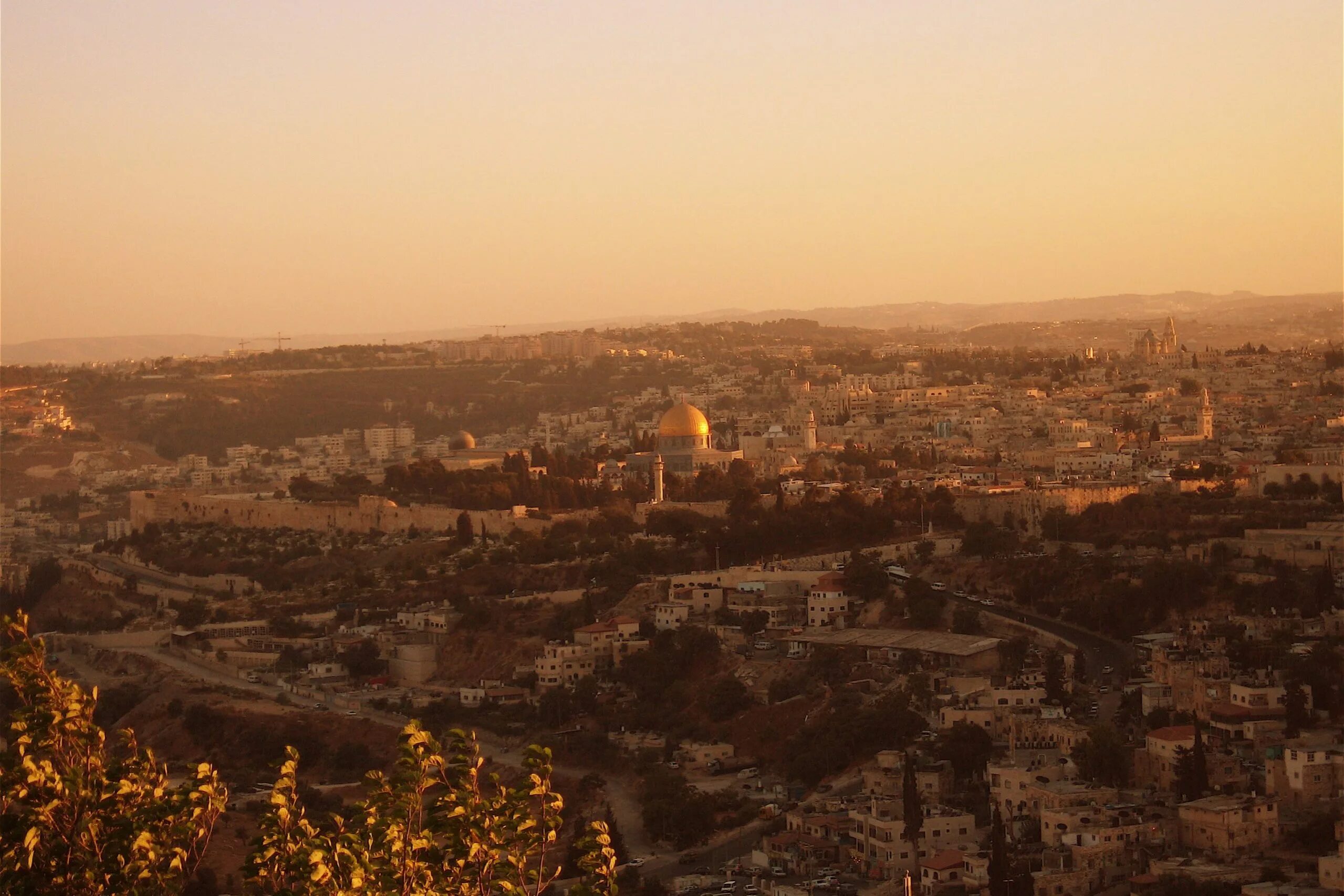 Иерусалим старый город. Солнце иерусалим. Иерусалим закат. Рассвет в иерусалиме. Солнце иерусалим.