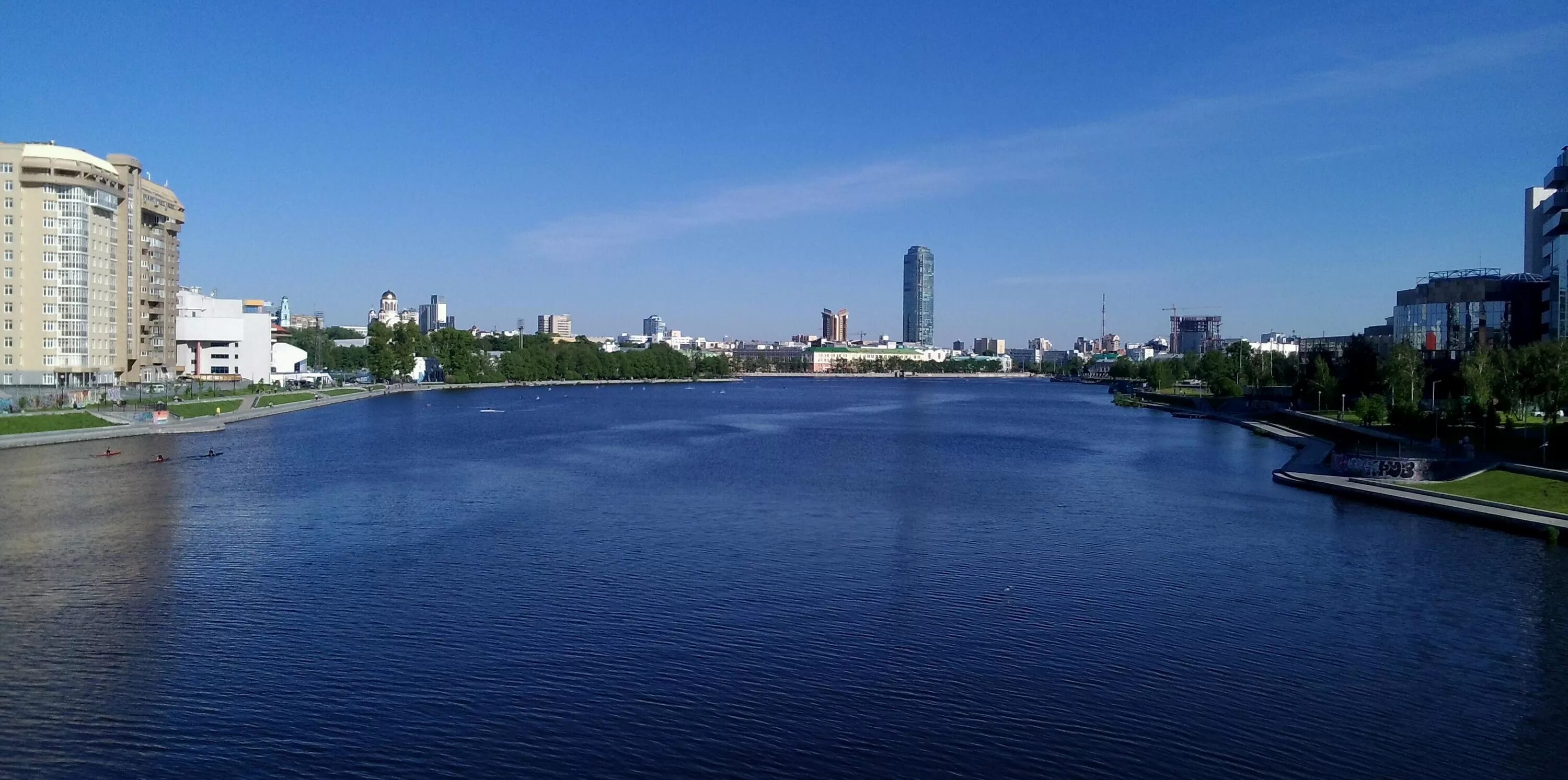 Уровень воды в Городском пруду Екатеринбурга временно понизят более чем на два м