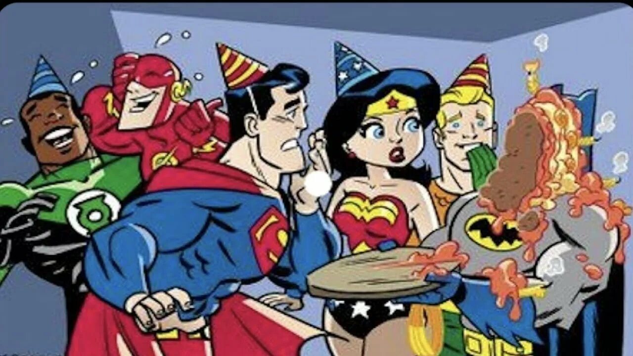 Рождение комиксов. Открытки с супергероями. Комикс поздравление с днем рождения. DC Comics день рождение. Поздравление в виде комикса.