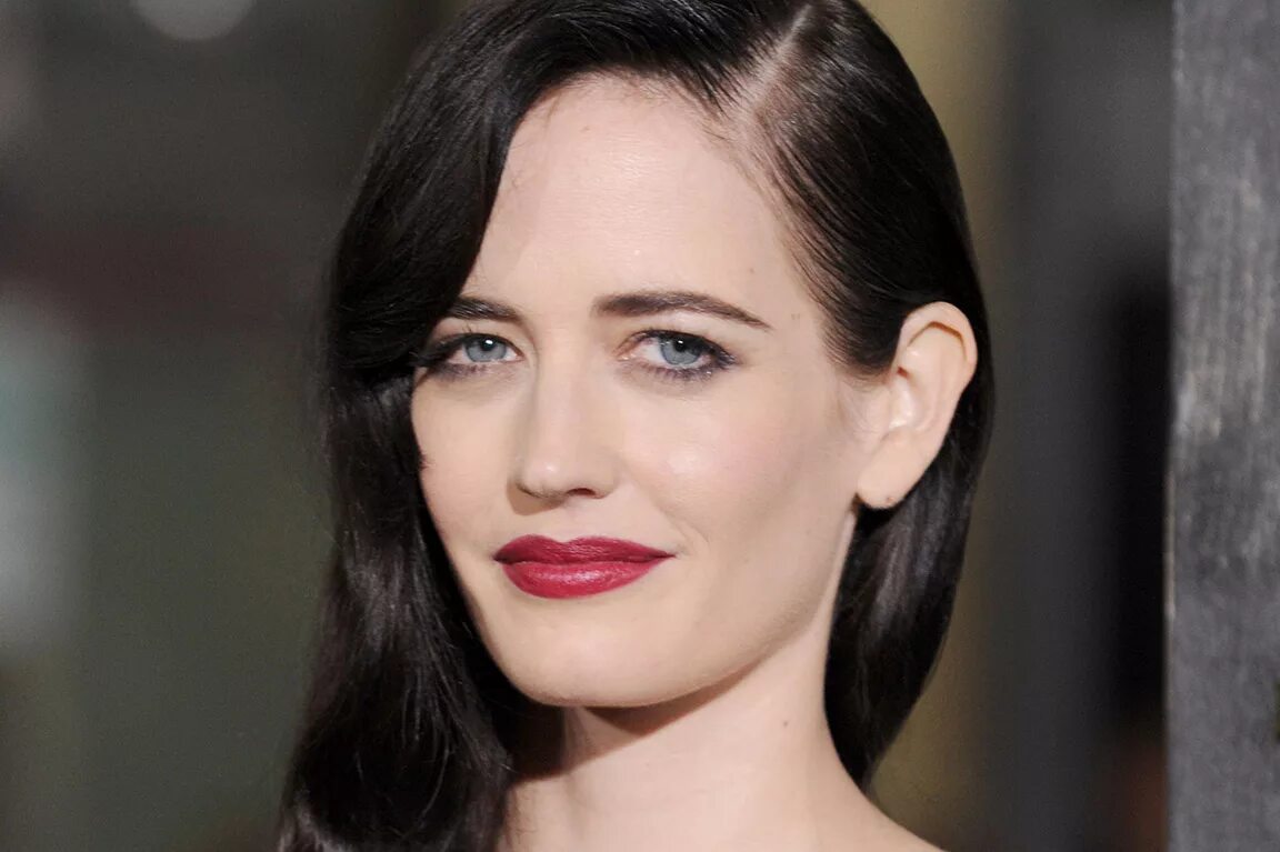 Макияж для цветотипа зима. Макияж для цветотипа зима. Актриса лив тайлер. Макияж для цветотипа зима. Меган фокс 2014.