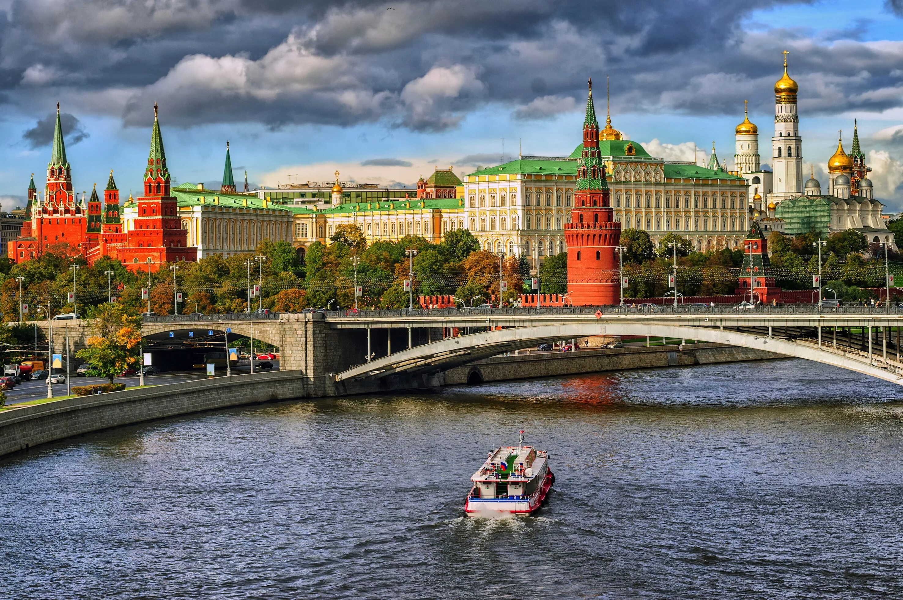 Это будет самый лучший город. Резиденция президента России в Московском Кремле. Москва Кремль Москва река. Московский Кремль Moscow Kremlin. Москва - столица России.