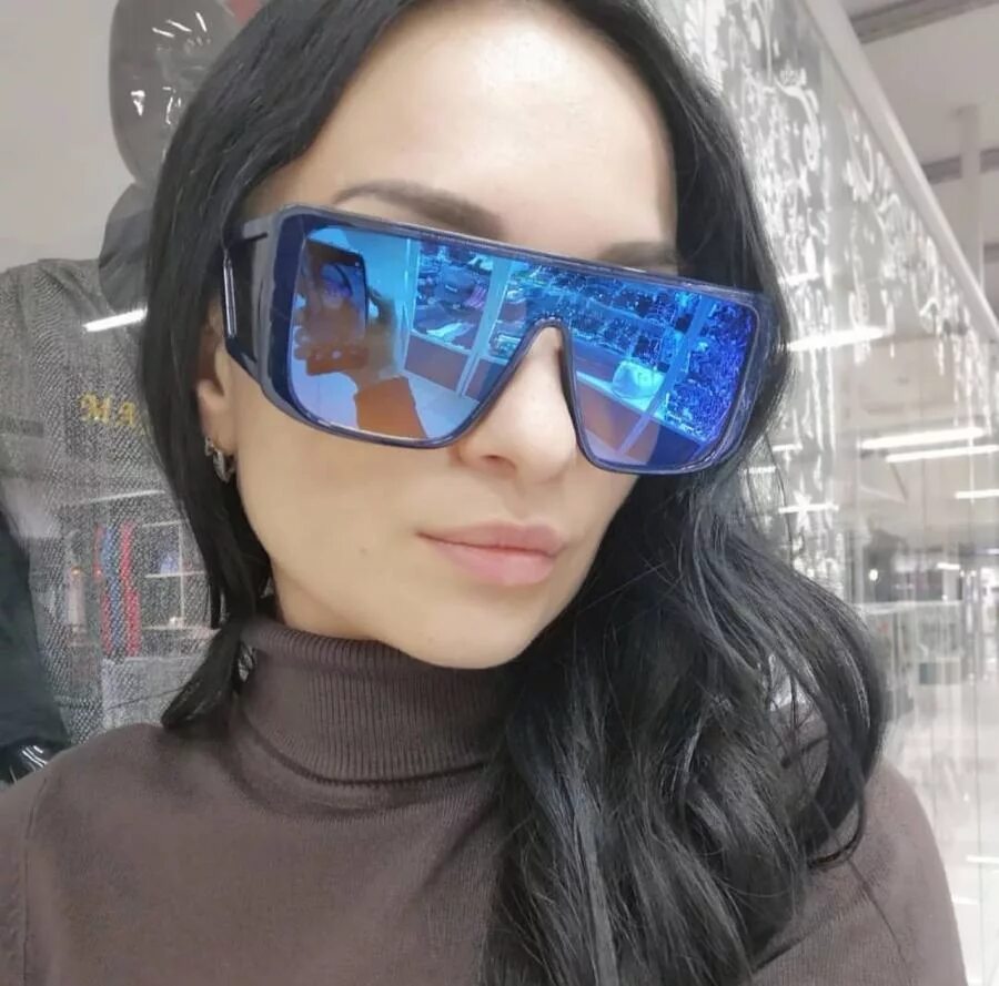 Очки mask. Ким кардашян в солнечных очках. Очки mask. Полумаска с очками. Очки маска солнцезащитные женские 2022.