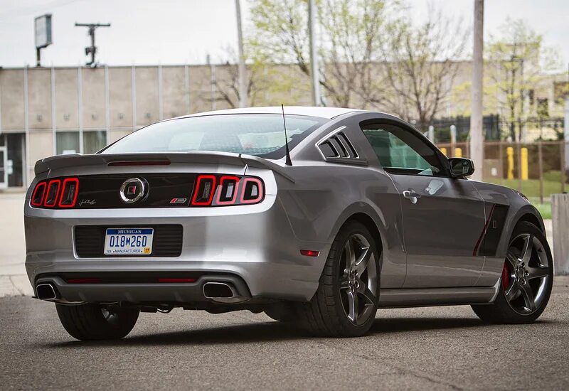 Форд мустанг roush. Форд мустанг баку. Ford mustang black edition. Мустанг ford 2013. Форд мустанг 2013.