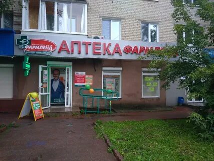 Космонавтов 72