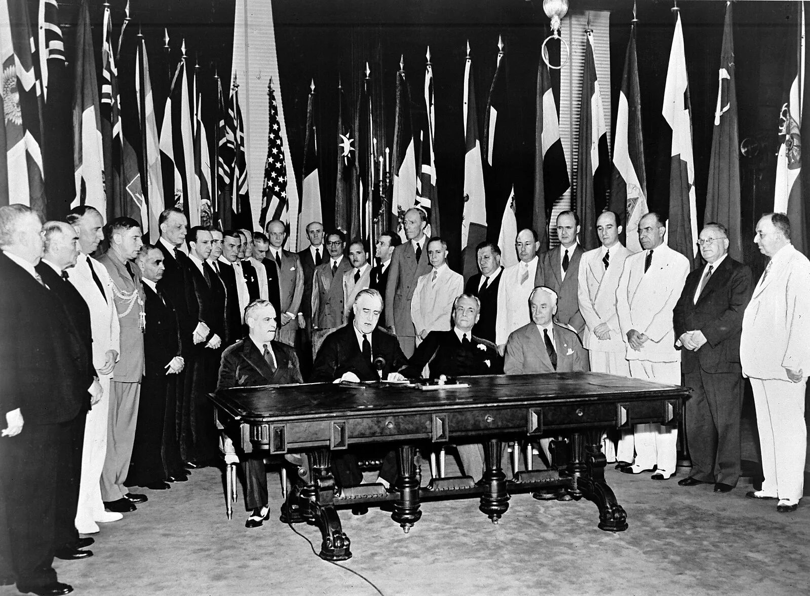 Декларация Объединенных наций 1942. Вашингтонская декларация 1 января 1942 года. 1 Января 1942 декларация Объединенных наций. Вторая Вашингтонская конференция 1942.