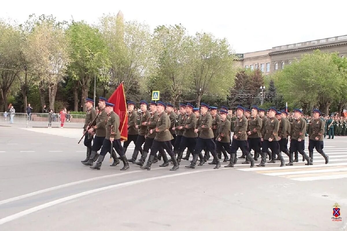 Волгоград май 2023. Репетиция парада Волгоград 2023. 9 Мая день Победы Волгоград 2023. Парад на 9 мая Волгоград 2023 г. Репетиция парада Победы 2023 в Волгограде.