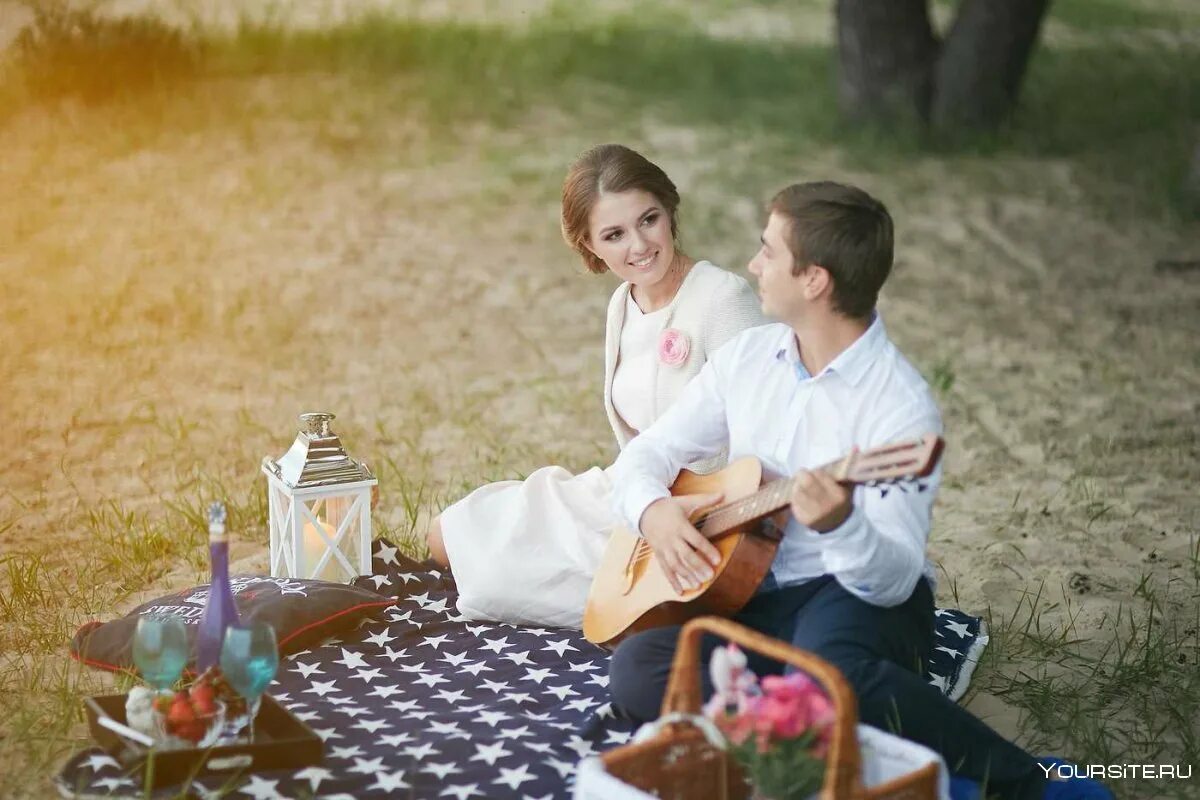 Фотопроект пикник. Лав стори пикник. Love story пикник. Романтик пикник фотосессия Тищенко. Пикник братцы