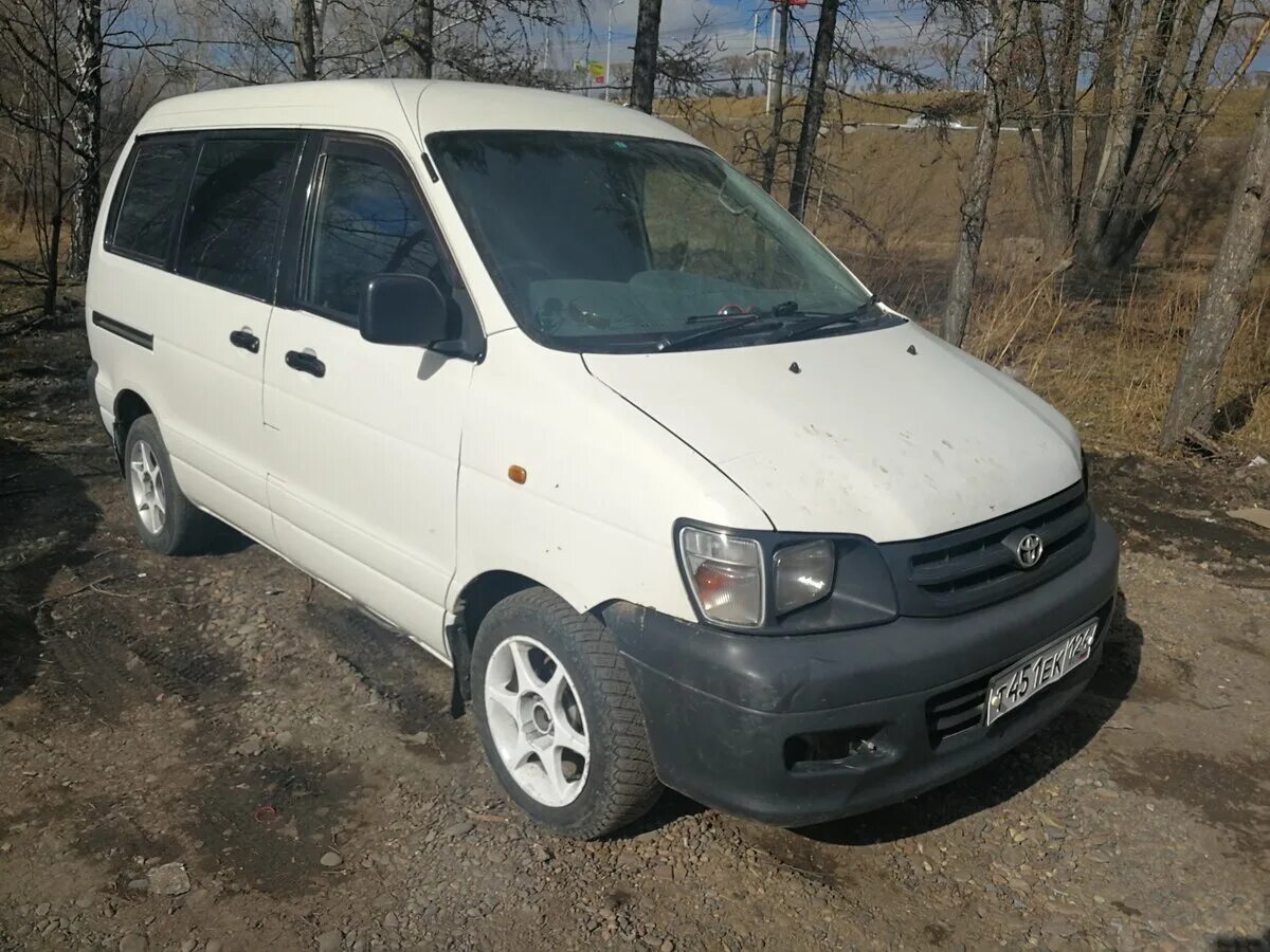 Таун айс 2001. Town Ace 2001. Toyota Town Ace 2001 8 мест. Town Ace 2001 год.
