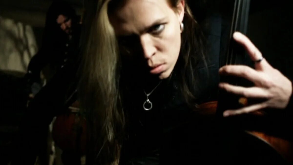 Grace Apocalyptica. Кадры из апокалиптика i dont Care.