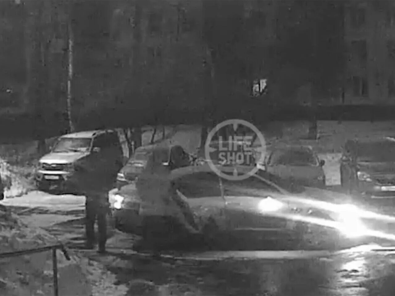 Проспал в машине 80 тысяч. Впритык (2010). Девушка раскидывается деньгами подросток. Проспал в машине 80 тысяч. Проспал в машине 80 тысяч.