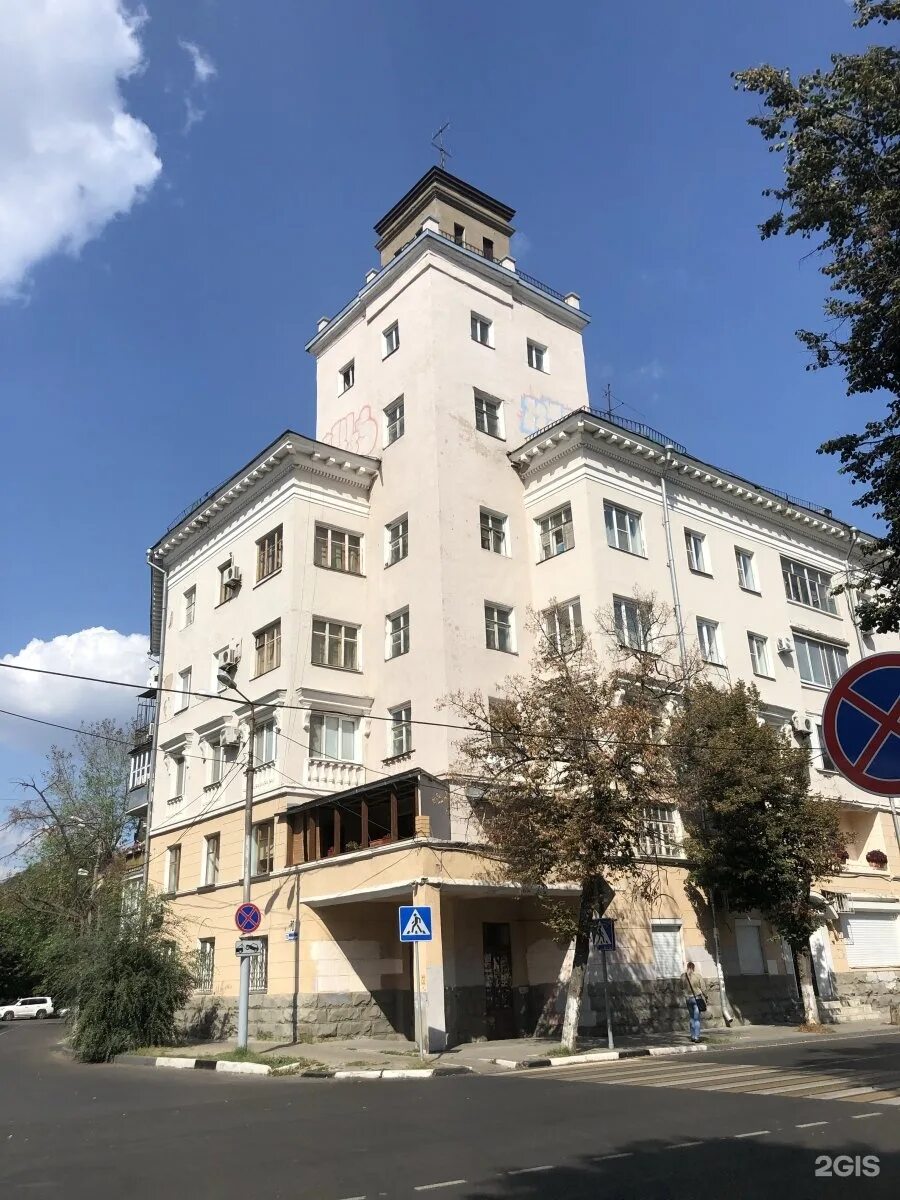 Купить 4-комнатную квартиру рядом с водоёмом и с балконом у станции 472 км в Кур