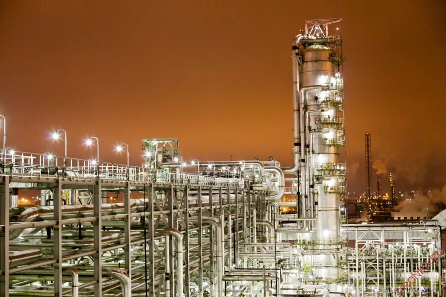 Установка гидрокрекинга на нпз. Чкаловский нпз орск. Московский нефтеперерабатывающий завод газпромнефть-мнпз. Схема технологической установки нефтеперерабатывающего завода. Установка гидрокрекинга на нпз.