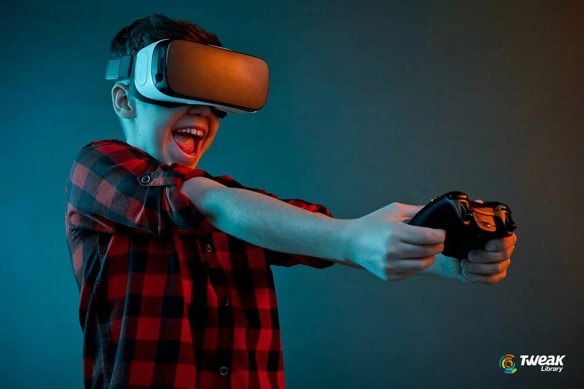 Поиграем в виртуальные игры. Детский шлем виртуальной реальности. Виртуальная реальность дети. Виртуальная реальность игры для детей. Виртуальная реальность подростки.