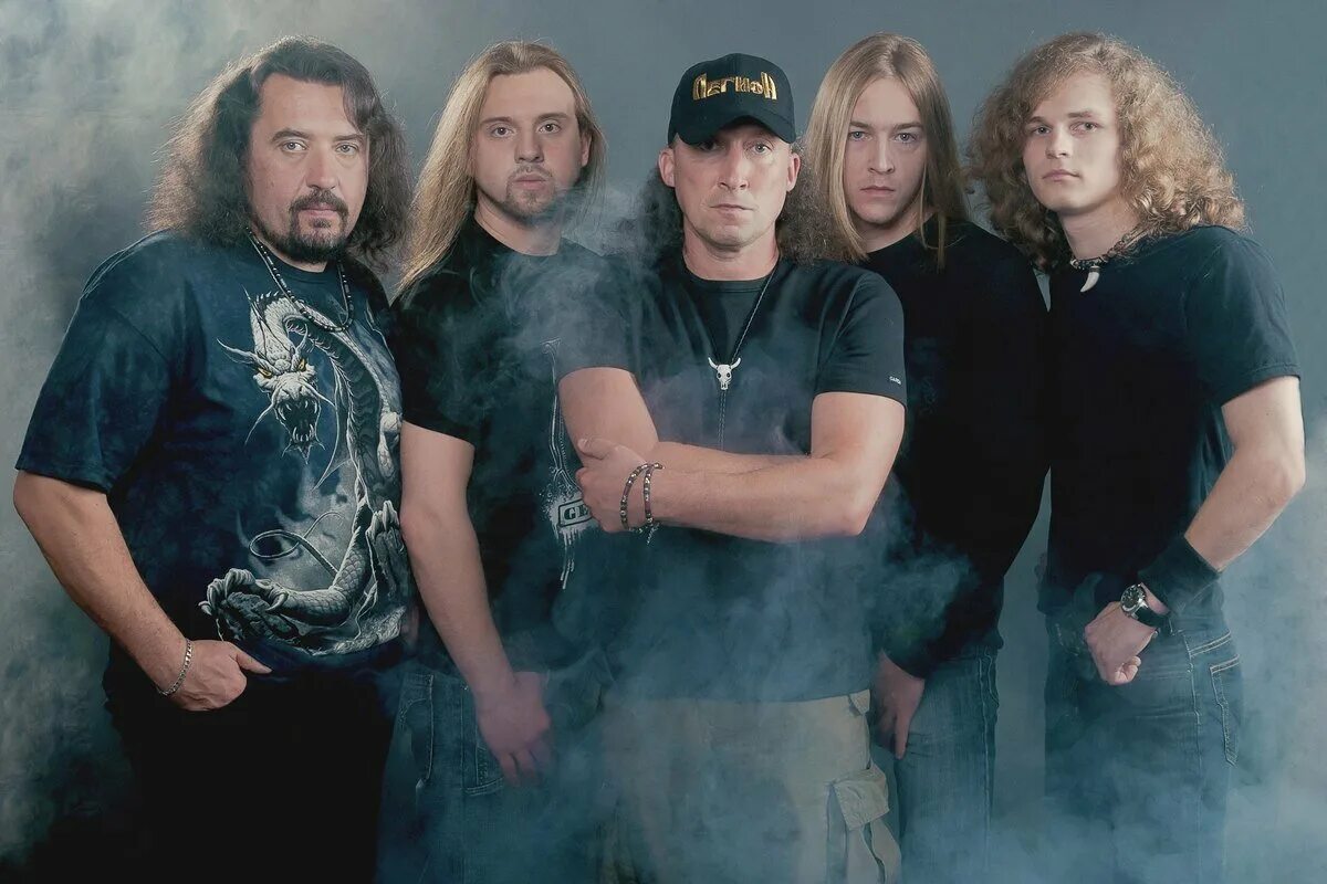 Группа стальные. Metalwings группа. Battle beast - bringer of pain (limited edition) (2017). Грутле хьелльсон. Стальная группа.