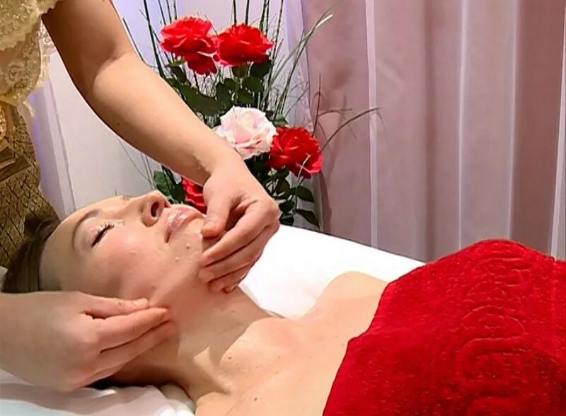 Новогодний массаж спа. Год спа. Год спа. Массаж картинки. Массаж к новому году.