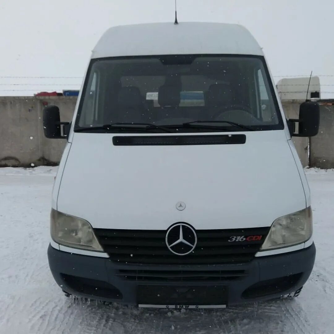 Спринтер 2002. Mercedes-Benz Sprinter, 2002 г.. Mercedes Sprinter 2002 года. Мерседес Бенц Спринтер 2002 красная. Мерседес спринтер 2002