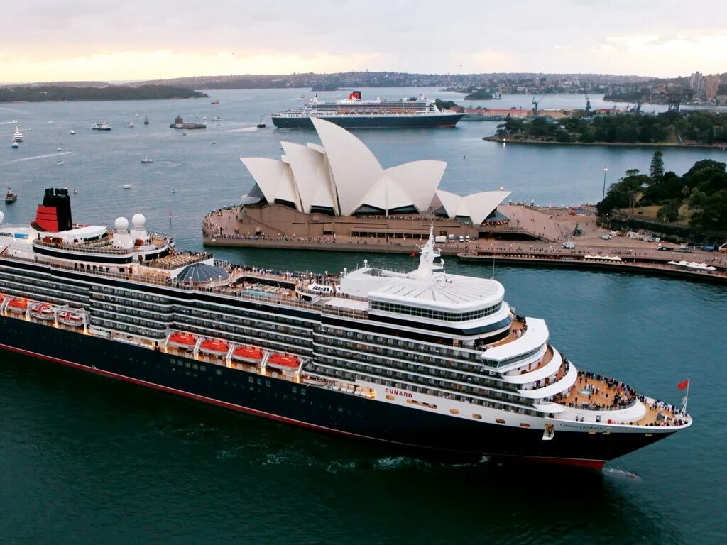 Mary ship. Лайнер queen mary 2. куин мэри корабль.