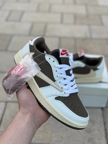 Nike air travis scott reverse mocha. Трэвис скотт кроссовки. travis scott x air jordan 1 low reverse mocha. nike x travis scott reverse mocha. aj1 travis scott reverse mocha.