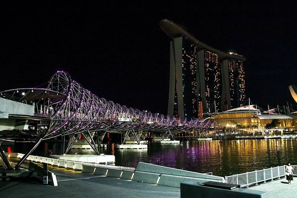 Дубай трасса. Вечерний Сингапур. Дубай трасса формула 1. Сингапур вечером. Сингапур вечер сад.