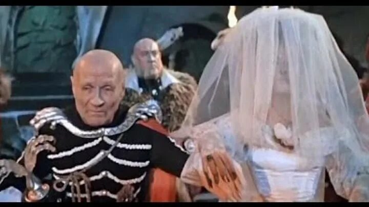 Кащей фильм огонь вода и медные трубы. Георгий милляр огонь вода и медные трубы кощей бессмертный. Огонь вода и медные трубы кощей. Георгий милляр огонь вода и медные трубы. Георгий милляр королевство кривых зеркал.