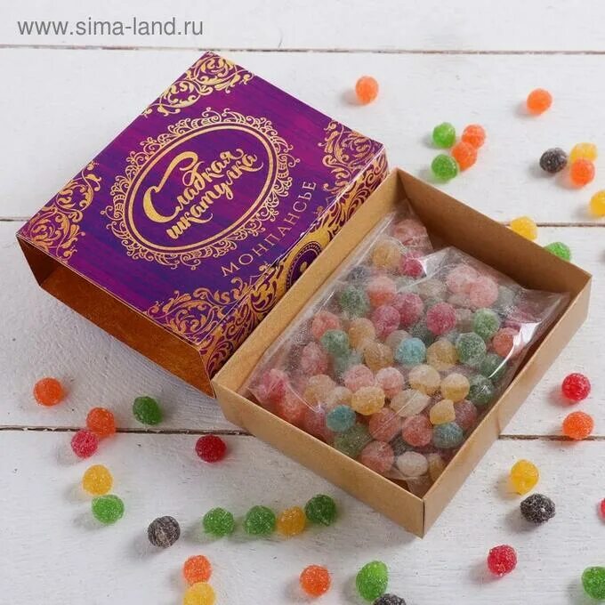 Маленькая подарочная коробочка. Конфеты в красивой упаковке. Коробки для подарков маленькие. Коробки сладостей. Коробочки для конфет.