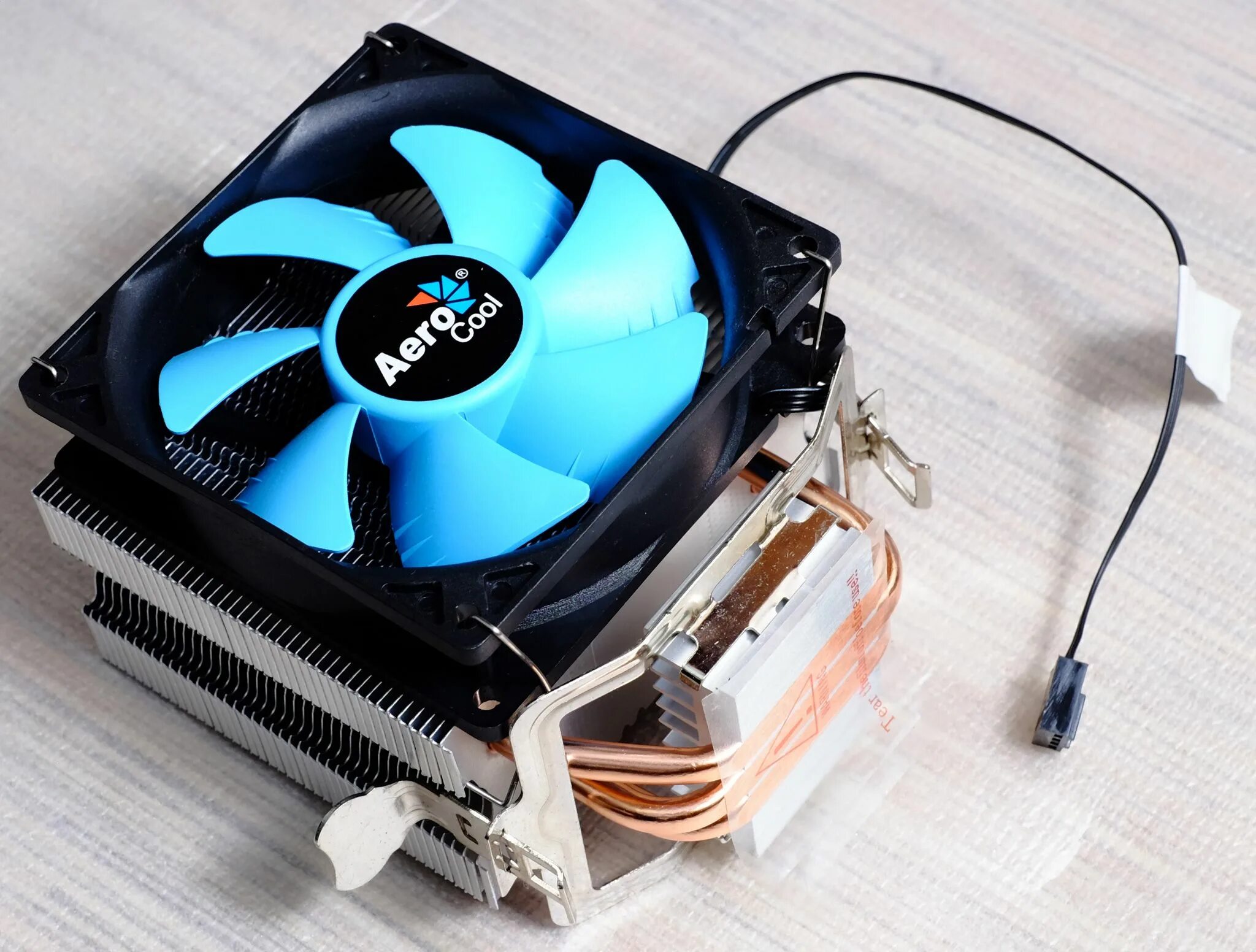 Какой кулер брать. AEROCOOL Verkho 3. Башенный кулер для процессора AEROCOOL. AEROCOOL 1356 кулер. Deepcool Verkho 3.