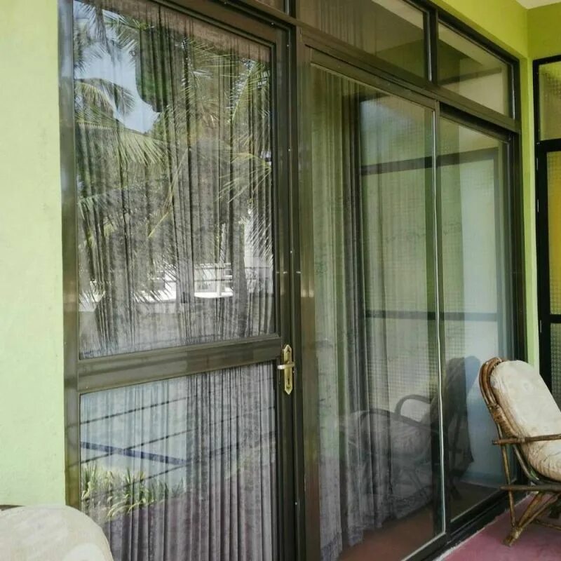 Rock bite 3. Rock bite resort. rock bite resort индия фото. one bite india interior.