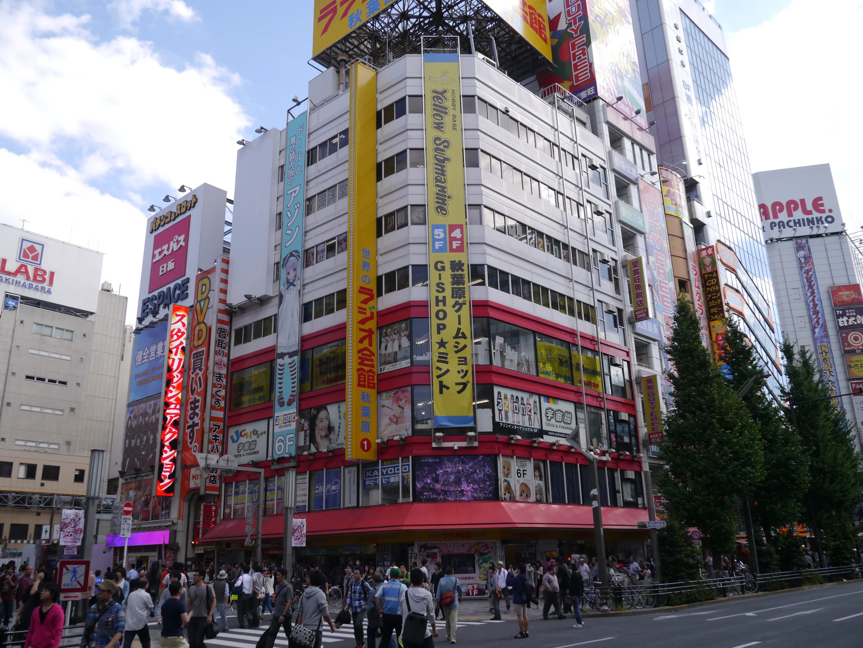 Tokyo москва. Акихабара. Акихабара Laox. Москва Токио. Район Токио Москва.