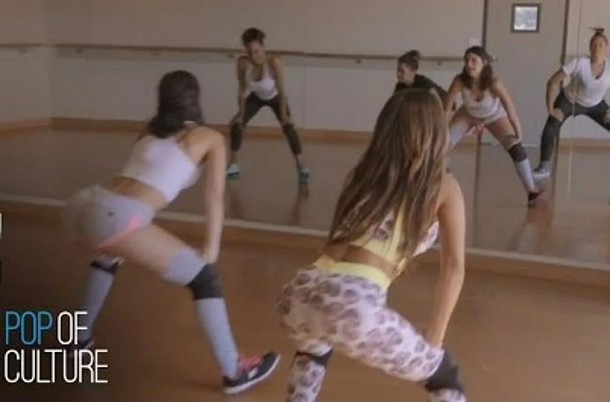 Cuties сериал нетфликс. Тверк детей в африке. Сериал милашки нетфликс. Тверк подростки. Кира тверк.