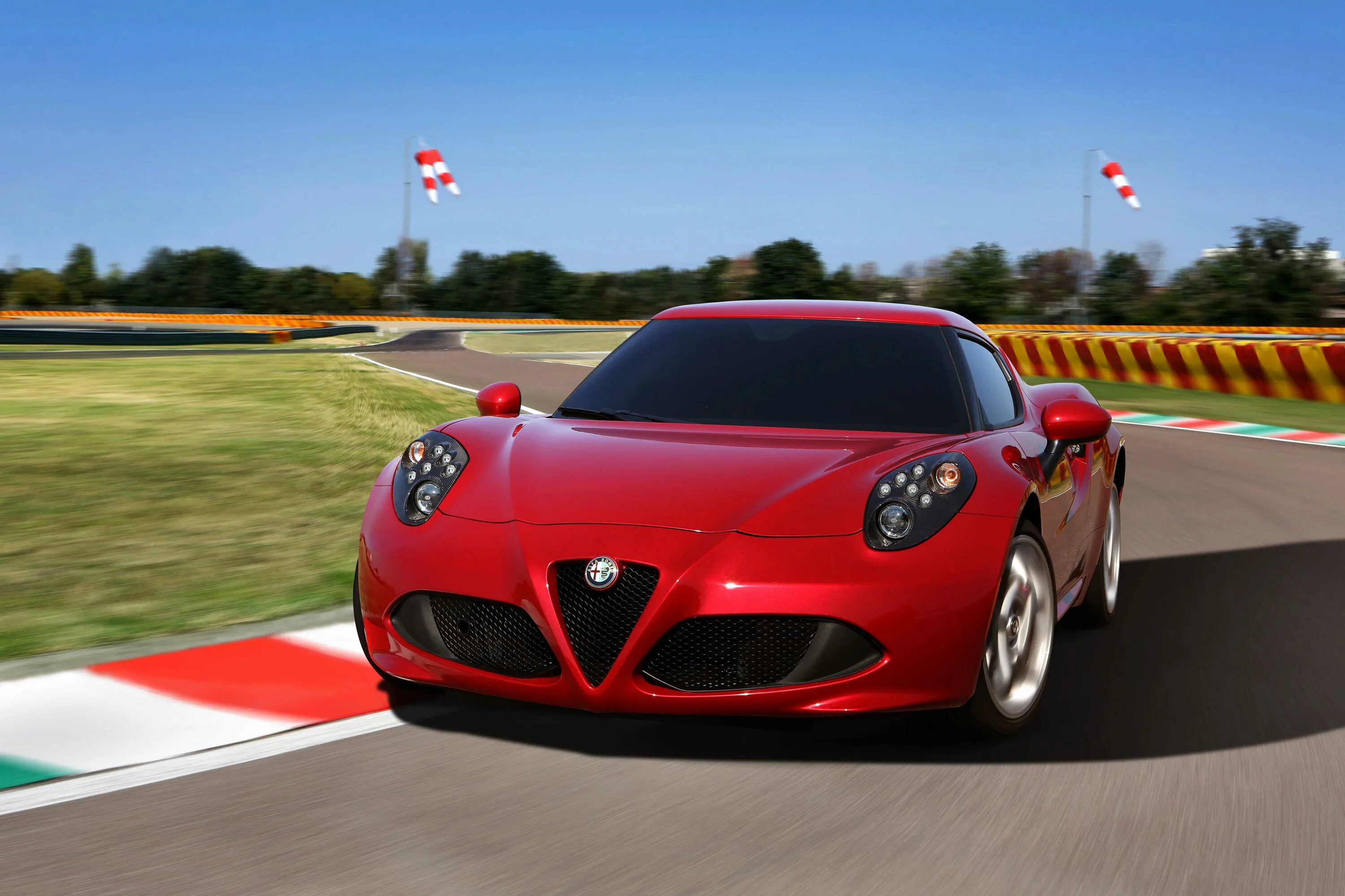 Альфа Ромео 4c. Alfa Romeo 4c 2022. Alfa Romeo спорткар. Алл фа Ромер. Cada alfa romeo купить