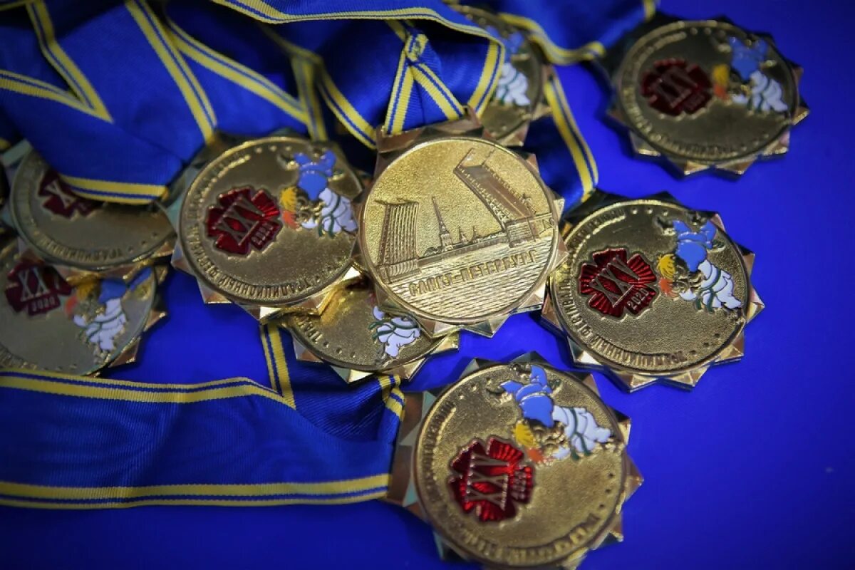 4 medals. Медаль дзюдо. Награды в дзюдо. Красивые медали по дзюдо. Медаль фестиваль.