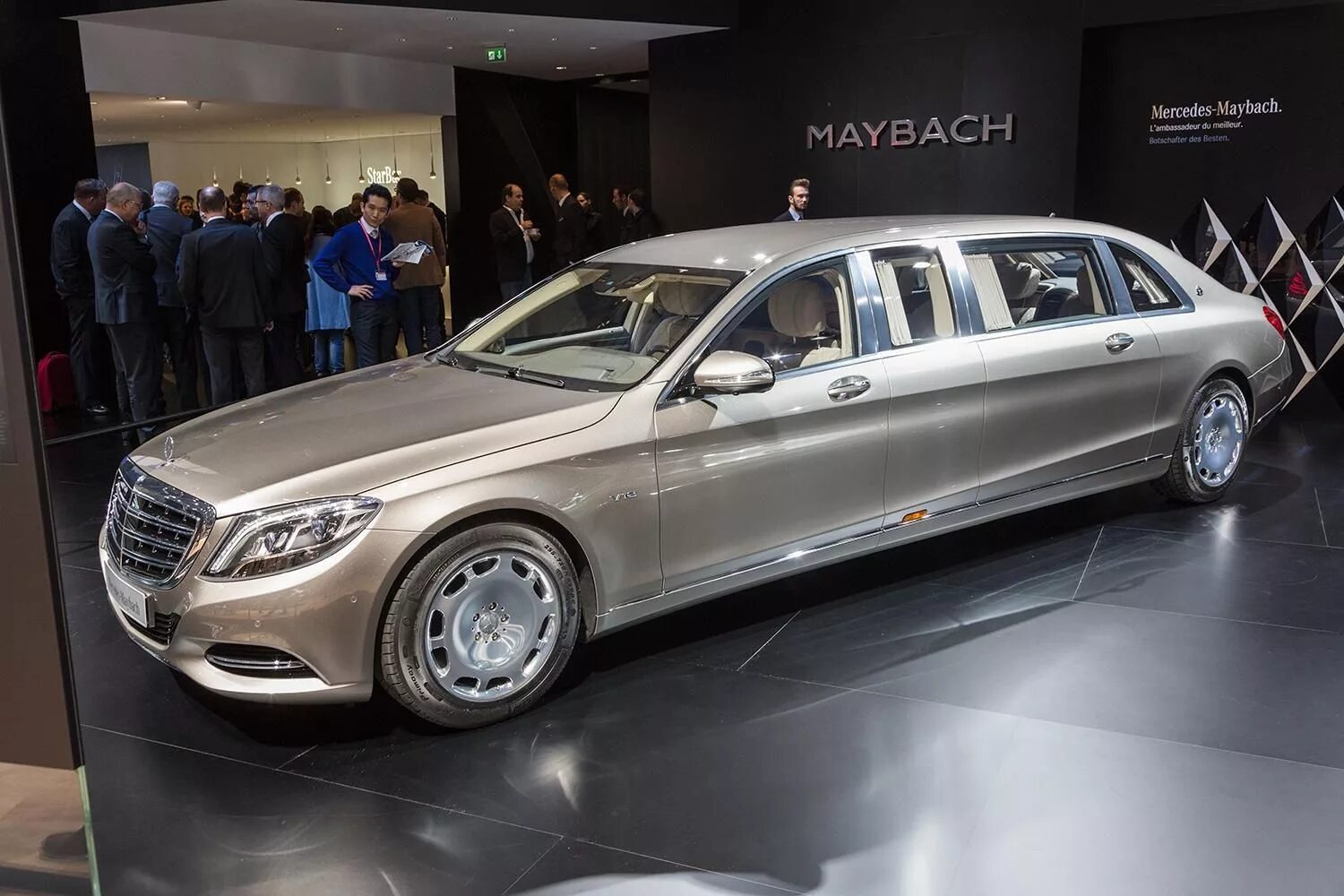 Мерседес Майбах. Мерседес Майбах Пульман. Mercedes Maybach 2000. Мерседес Майбах 2023.