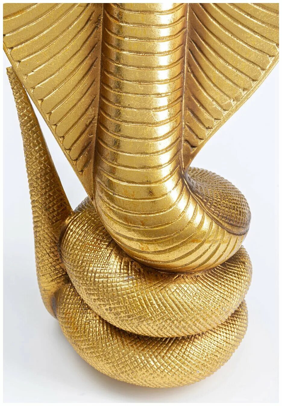 Золотая змея статуэтка. Статуя кобры. Кольцо змейка санлайт. Золотая королевская кобра. Золотая королевская кобра.