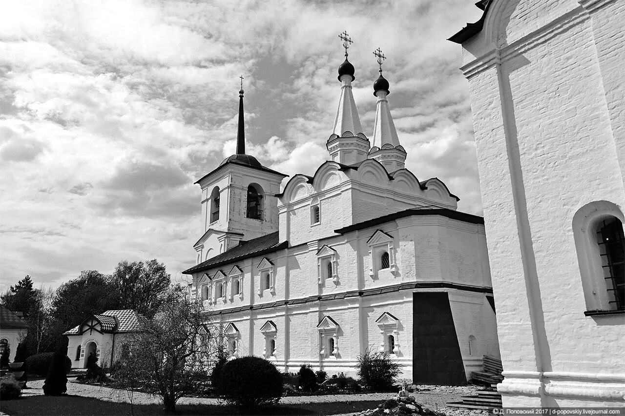 Село спаса преображения. Храм с спасс волоколамский район. Церковь преображения из села спас-вежи ипатьевский монастырь. Ярославская область даниловский район село никольское. Преображенская церковь из села спас-вежи.