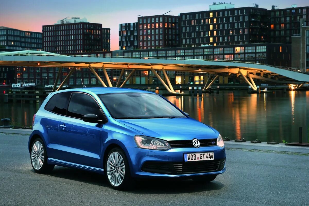 Volkswagen polo модели. Volkswagen Polo 2013 Hatchback. Фольксваген поло хэтчбек 2013. Volkswagen Polo 2013 хэтчбек. Фольксваген поло gt 2013.