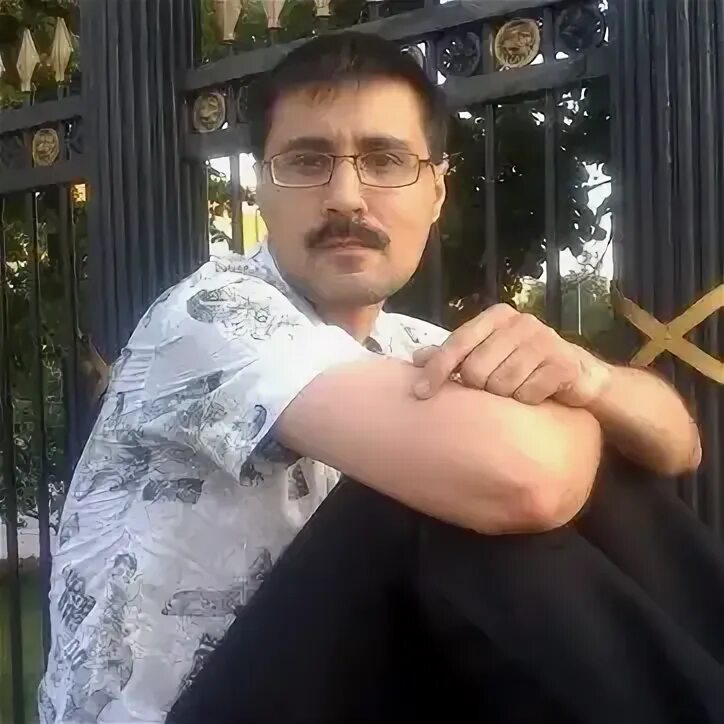 Астраханские татары. Познакомиться с татарином в москве. Познакомиться с татарином в москве. Татарин 31 год. Познакомиться с татарином в москве.
